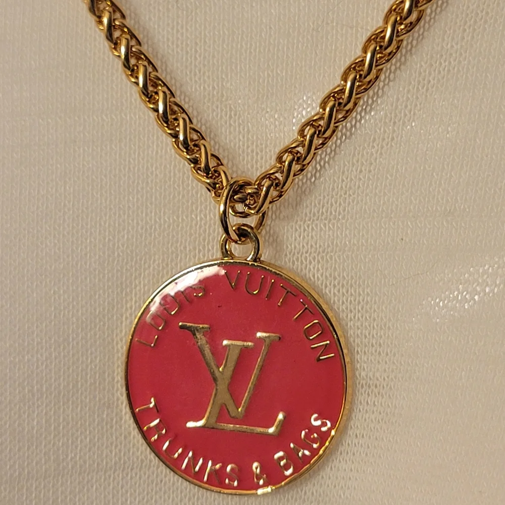 LV Trunks & Bags Hot Pink/gold Layered Necklace - Picture 4 of 4